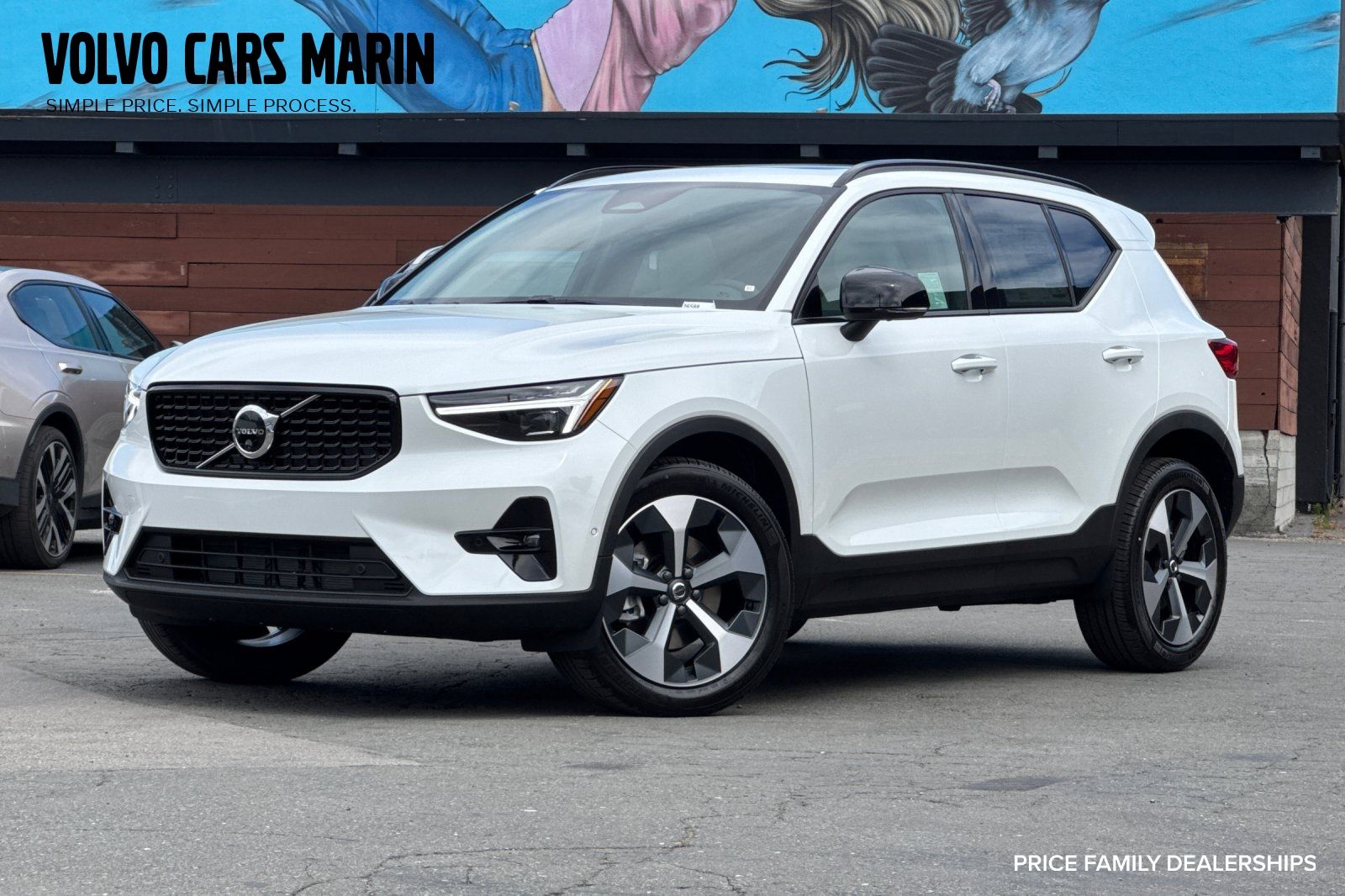 2026 Volvo XC40 B5 Plus Dark AWD's photo