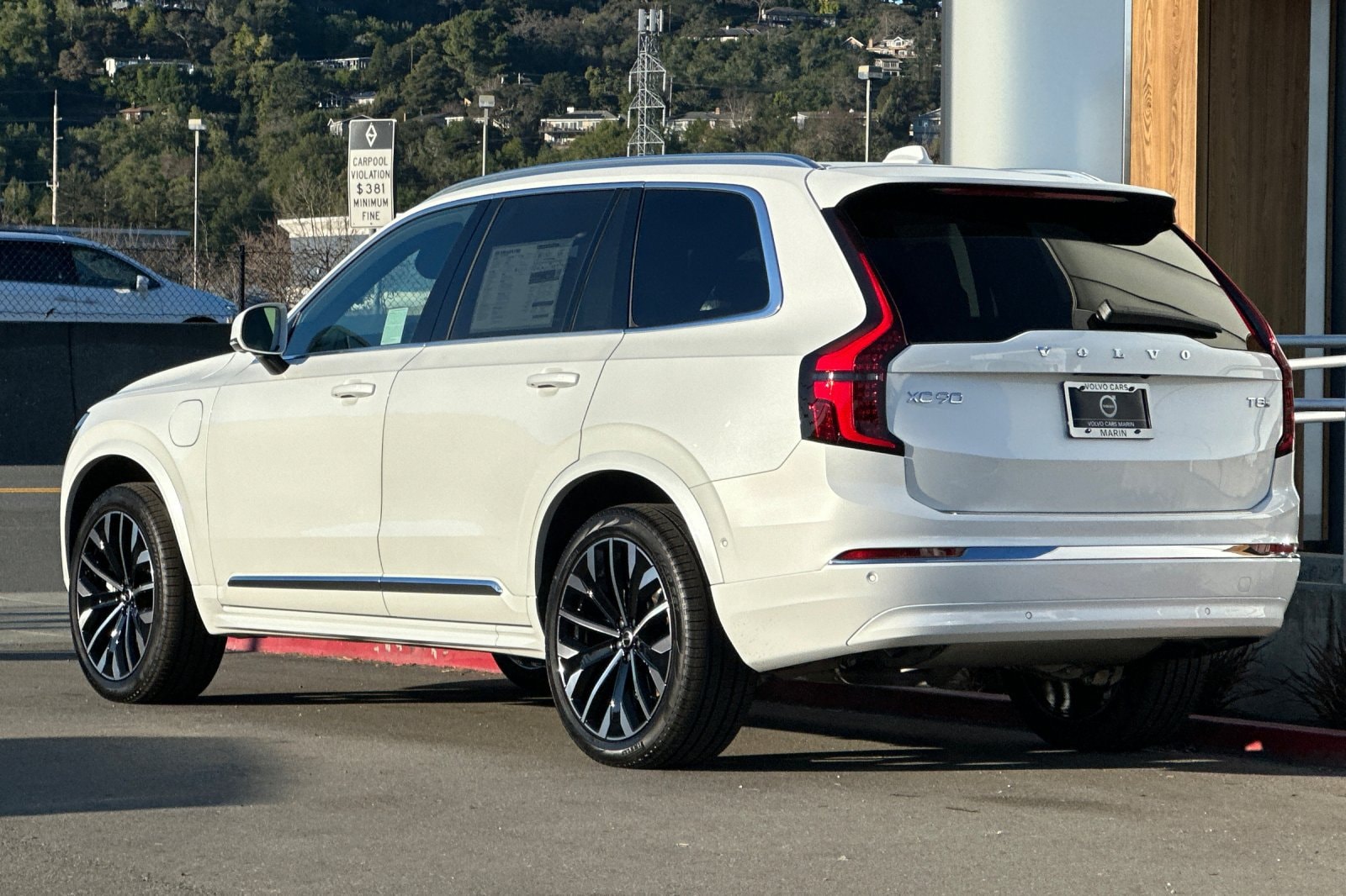 2026 Volvo XC90 Plus - Photo 6
