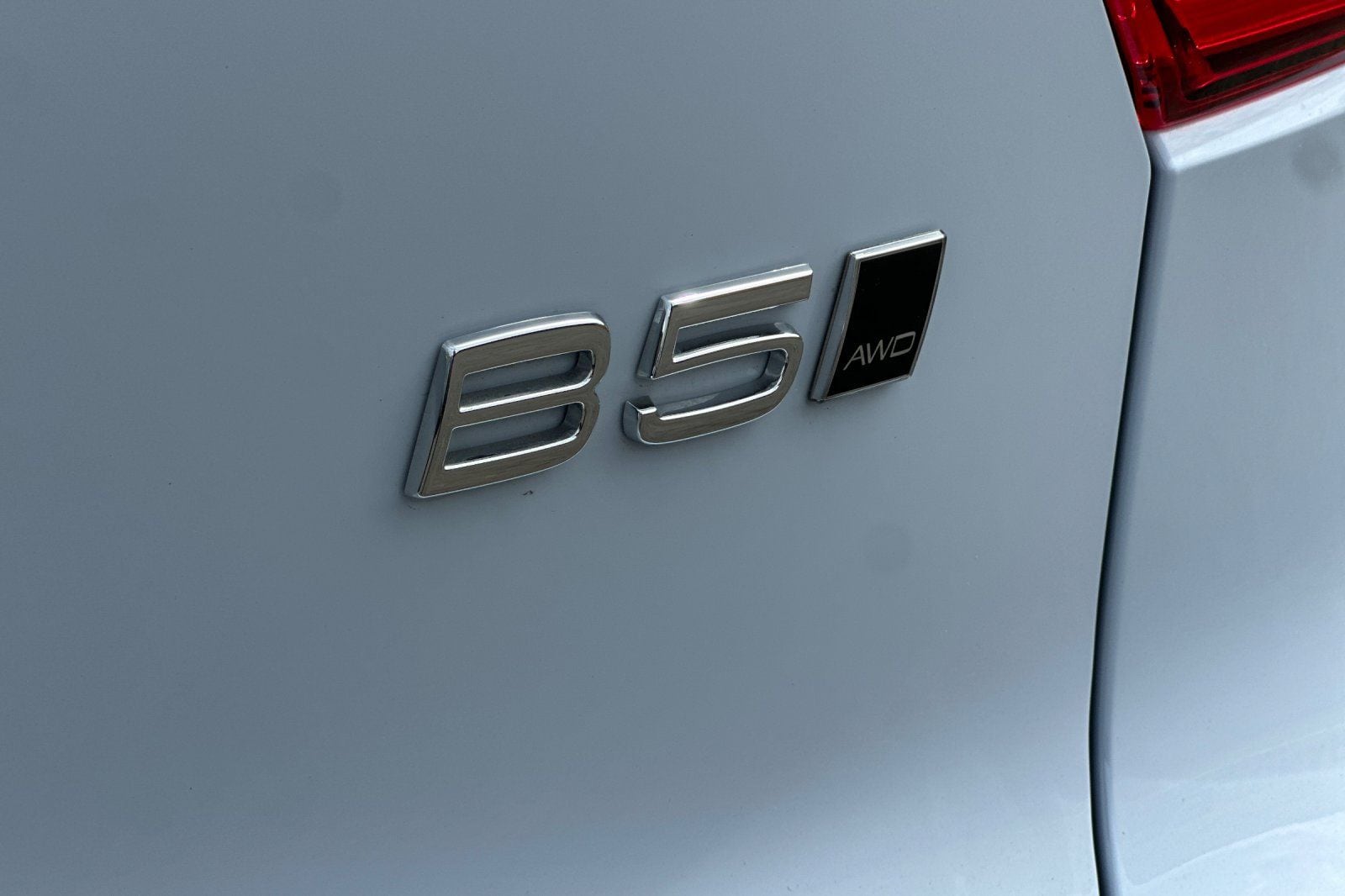 2026 Volvo XC40 Plus - Photo 13