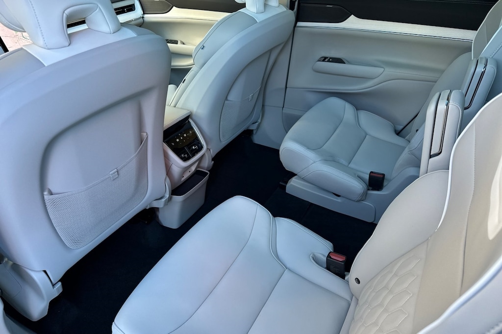 New 2025 Volvo EX90 Twin Motor Plus 6-Seater SUV