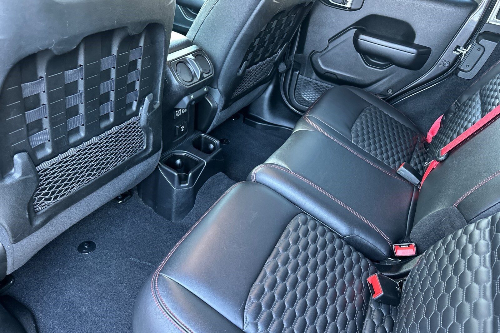 2020 Jeep Wrangler Unlimited Rubicon photo 3