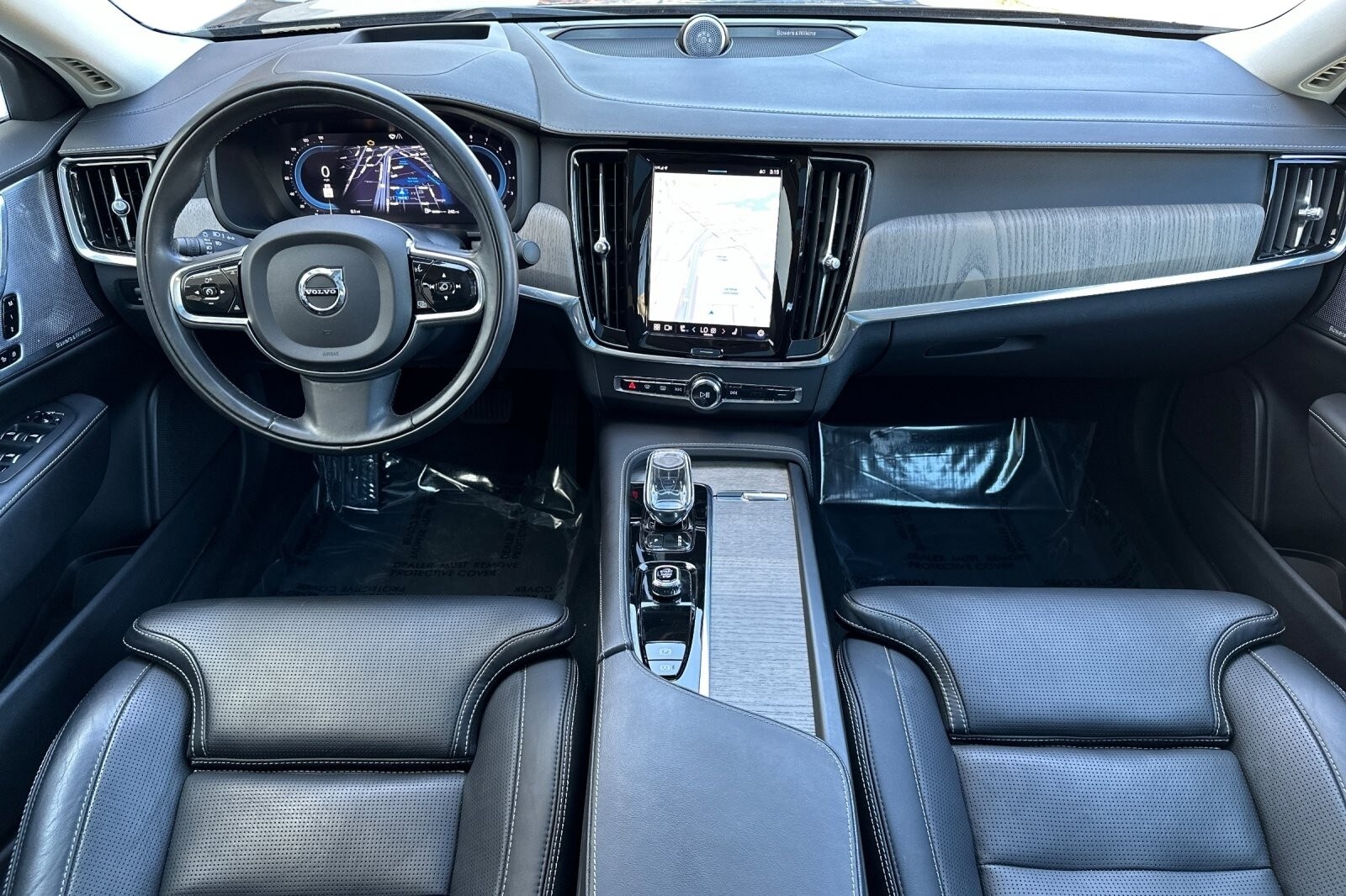 2022 Volvo S90 Inscription photo 3