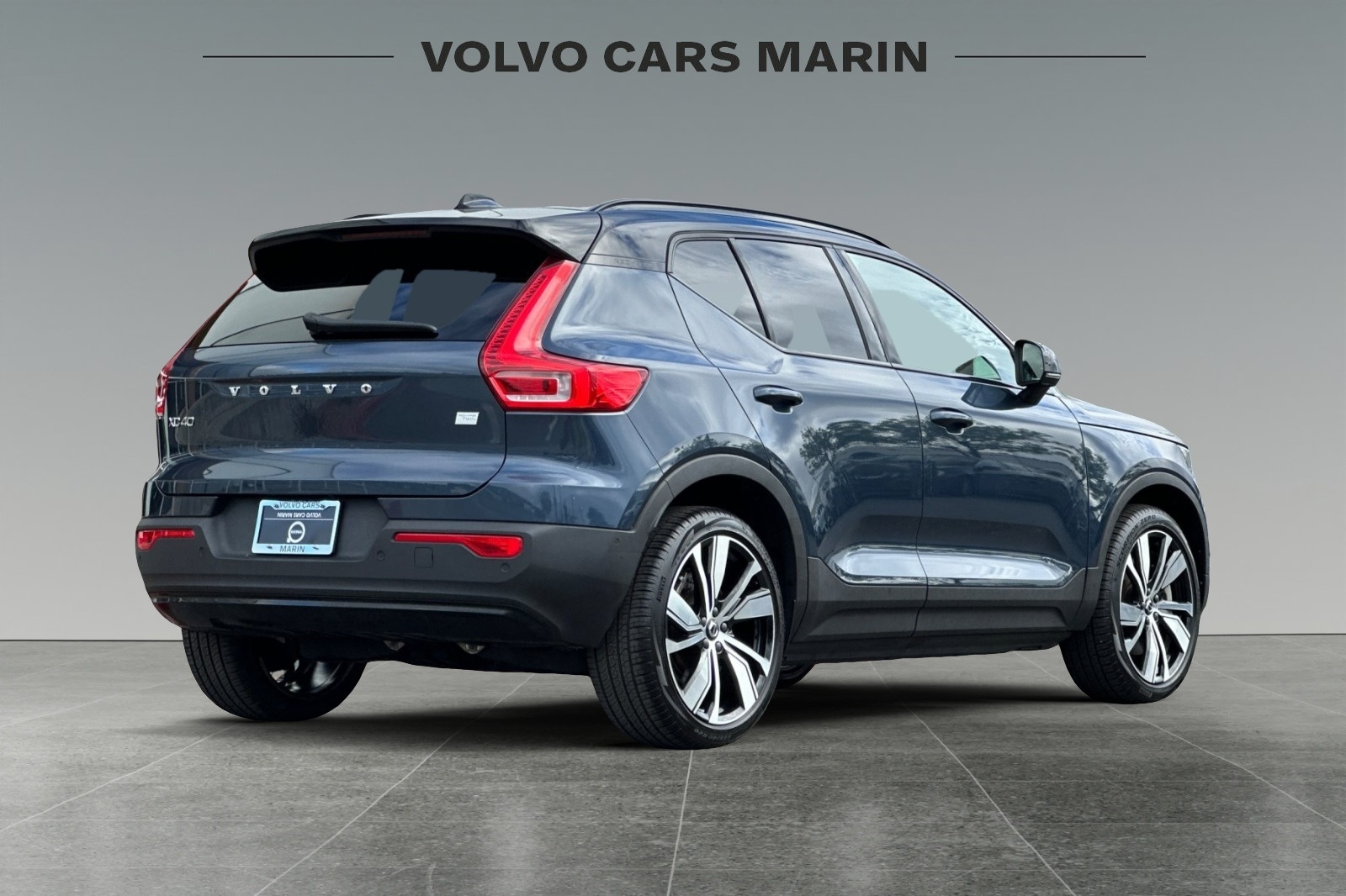 Used 2022 Volvo XC40 Ultimate with VIN YV4ED3UB4N2719557 for sale in San Rafael, CA