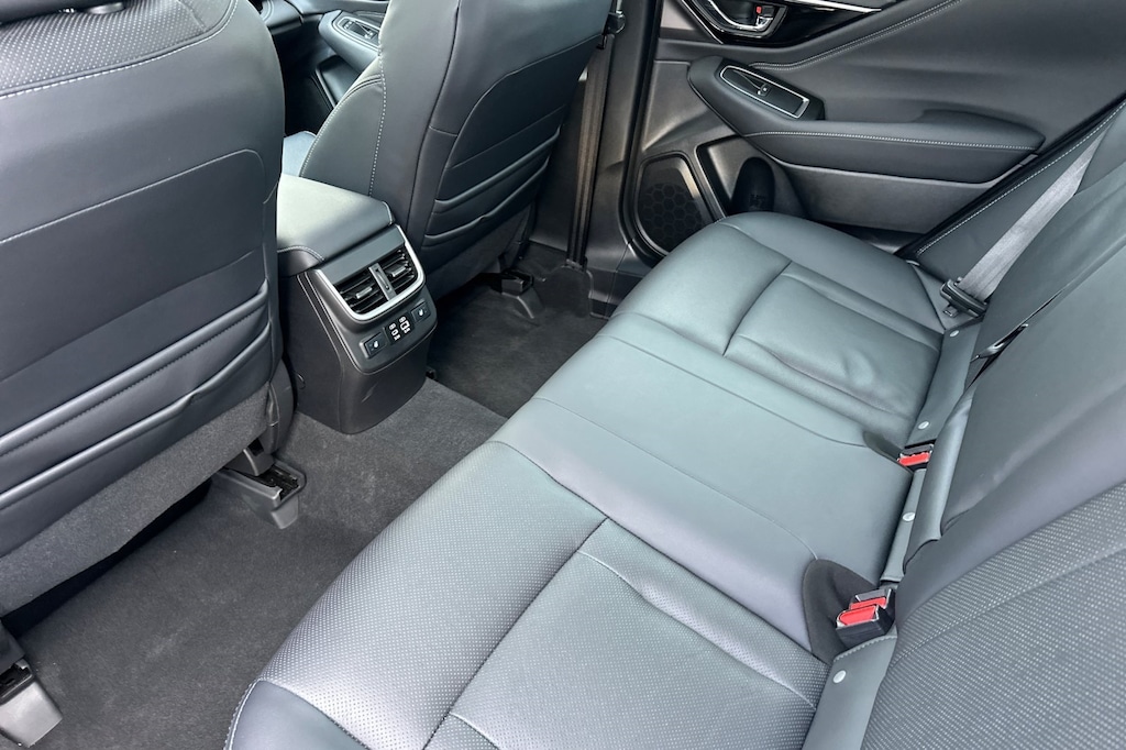 2024 Subaru Legacy Touring XT photo 3