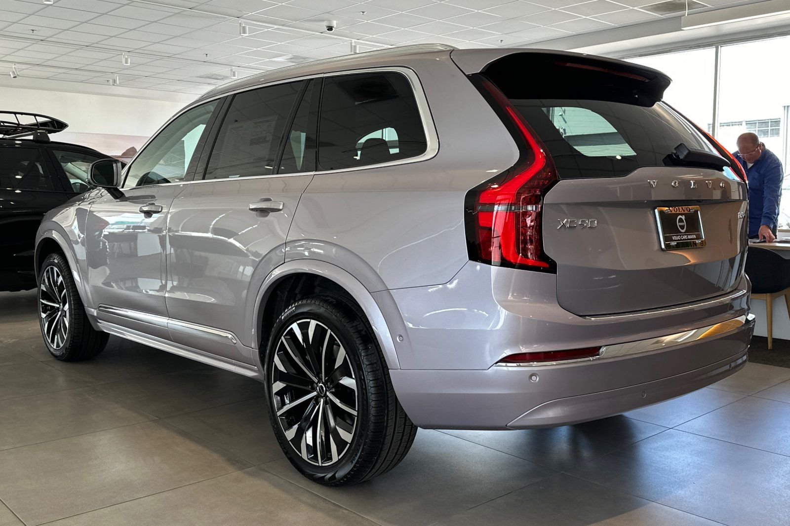 2026 Volvo XC90 Plus - Photo 6
