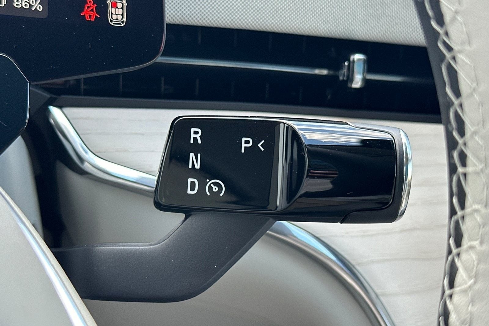 2025 Volvo EX90 Plus - Photo 25