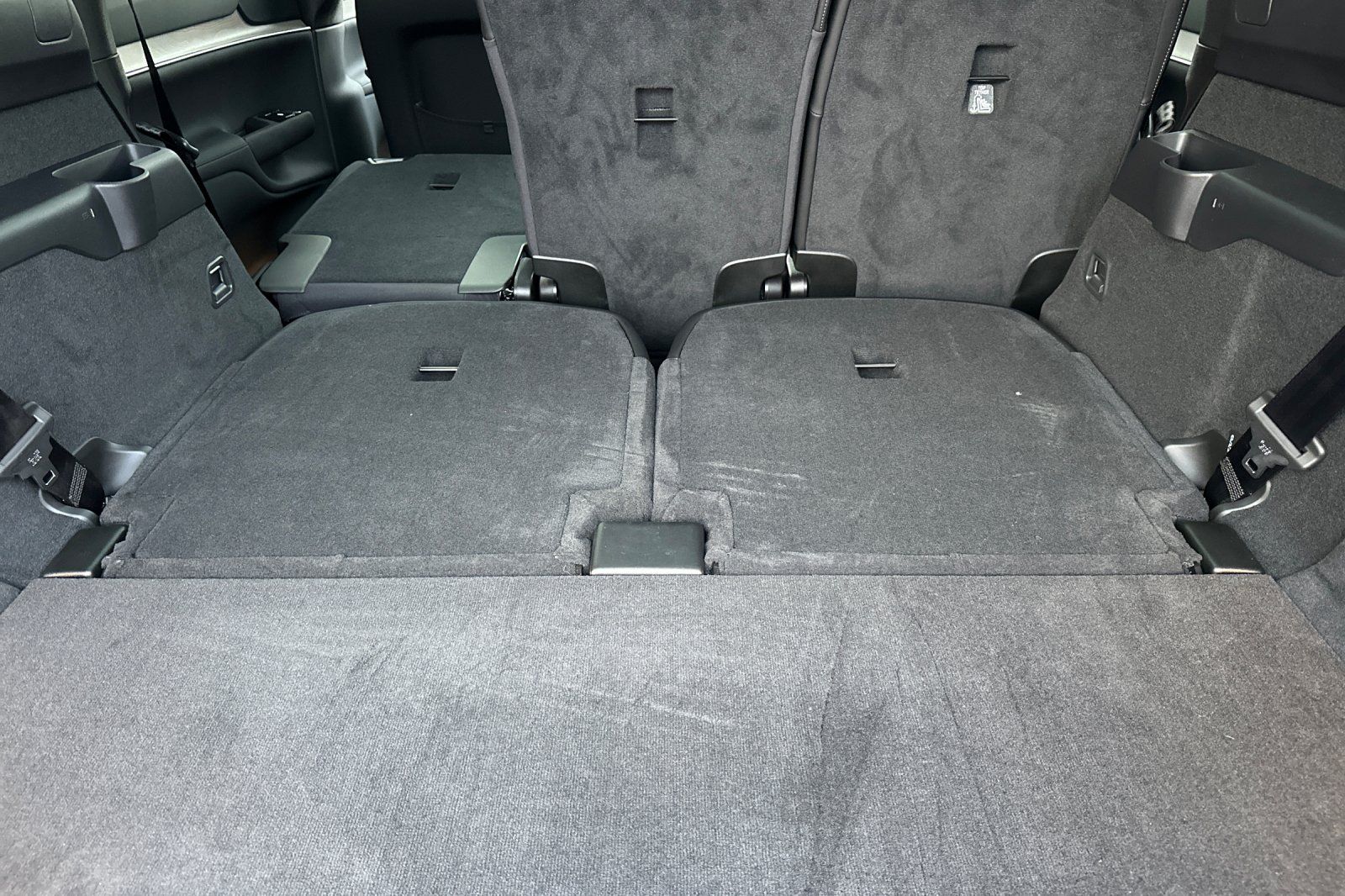 2025 Volvo EX90 Ultra - Photo 18