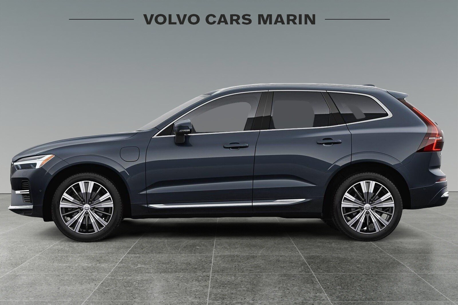 2023 Volvo XC60 Recharge Hybrid Plus photo 2