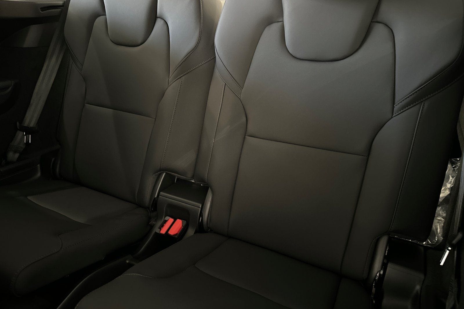 2026 Volvo XC90 Plus - Photo 17