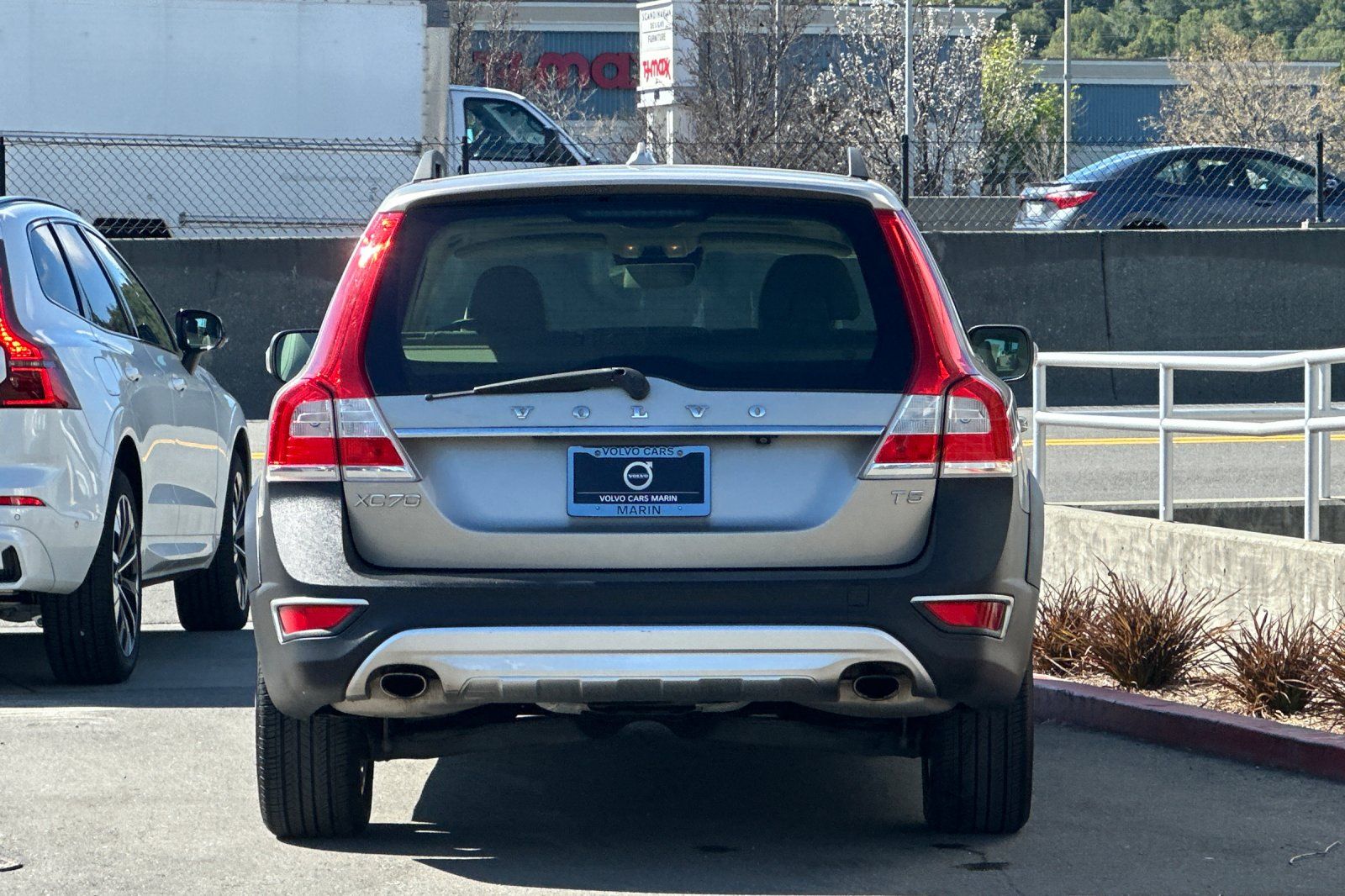 2016 Volvo XC70 T5 Drive-E Platinum photo 6