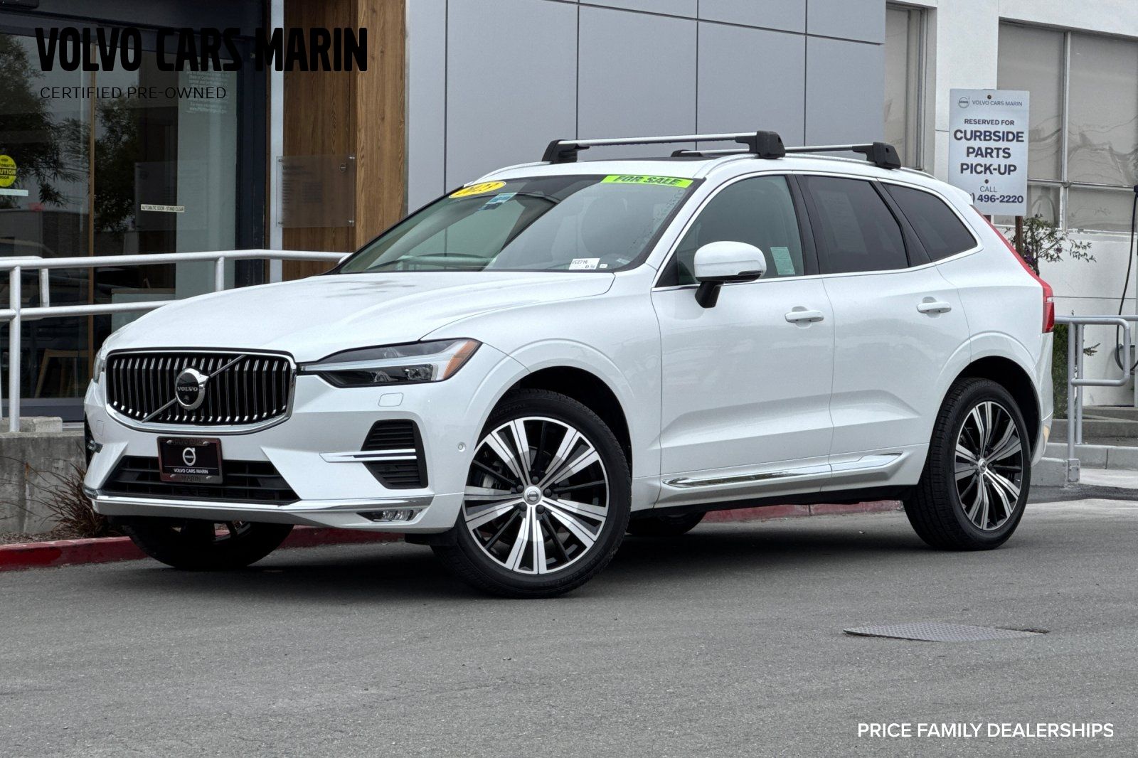 2023 Volvo XC60 B5 Plus Bright Theme FWD's photo