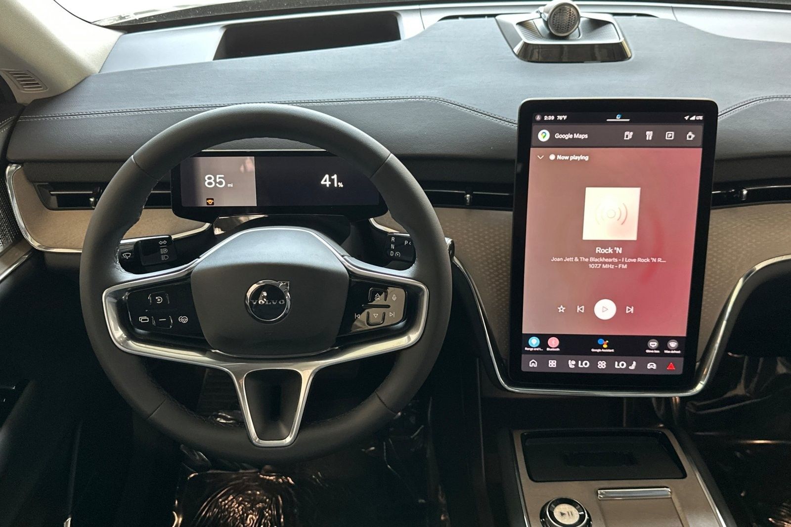 2025 Volvo EX90 Ultra - Photo 16