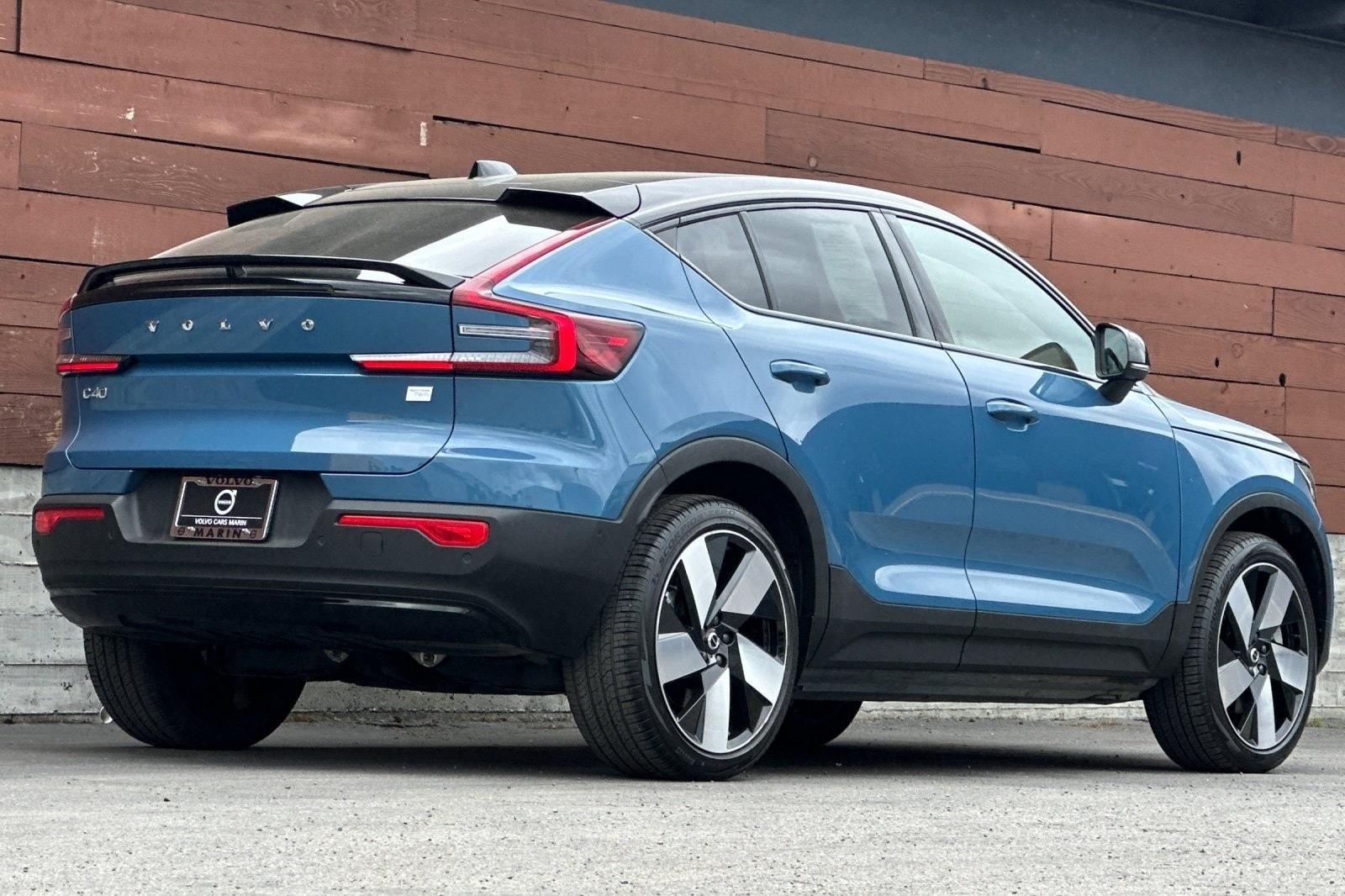 Used 2022 Volvo C40 Ultimate with VIN YV4ED3GB3N2002885 for sale in San Rafael, CA