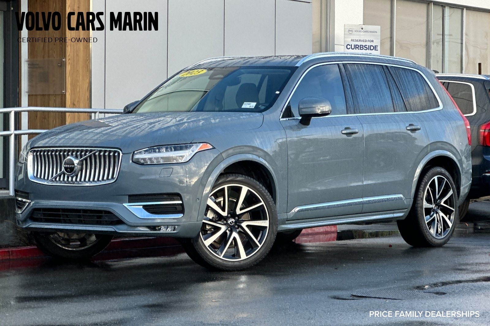 2023 Volvo XC90 Plus's photo