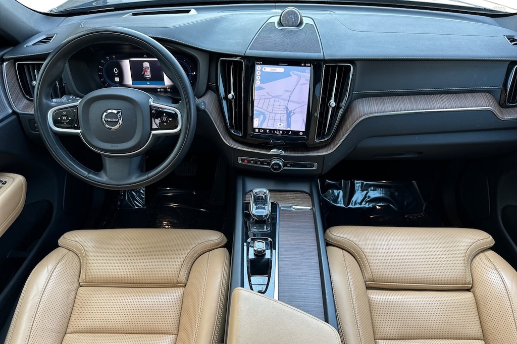 Certified 2022 Volvo XC60 Recharge Plug-In Hybrid eAWD Inscription SUV