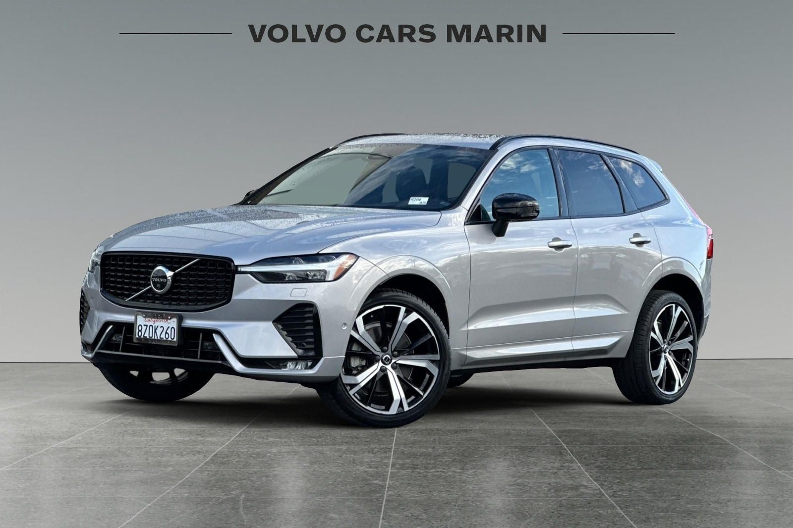 2022 Volvo XC60 R-Design