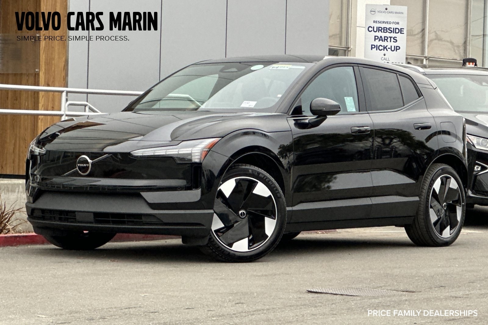 2025 Volvo EX30 Plus's photo