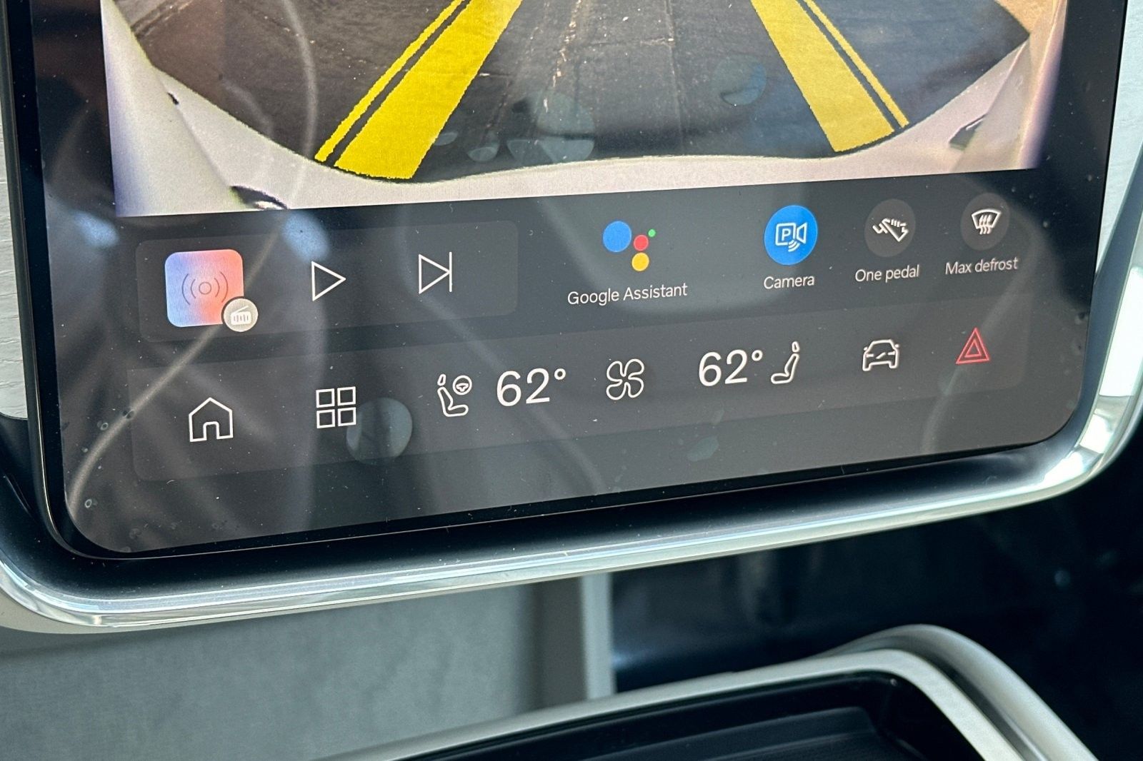 2025 Volvo EX90 Plus - Photo 24