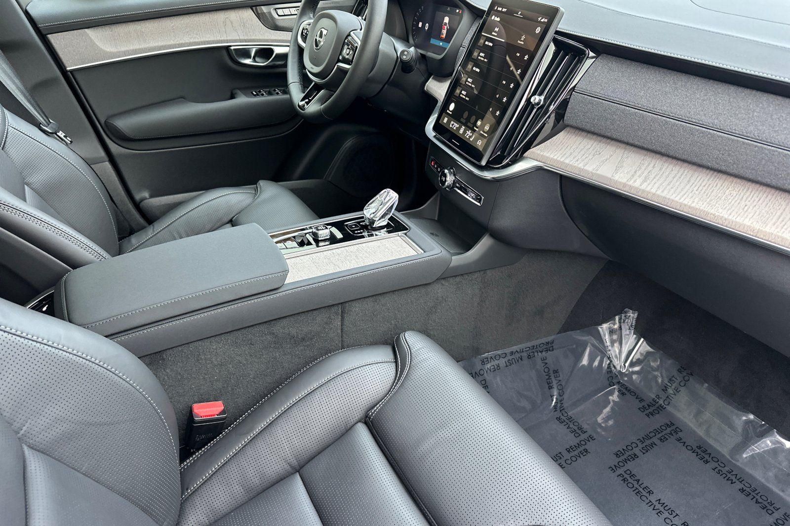 2026 Volvo XC90 Ultra - Photo 18