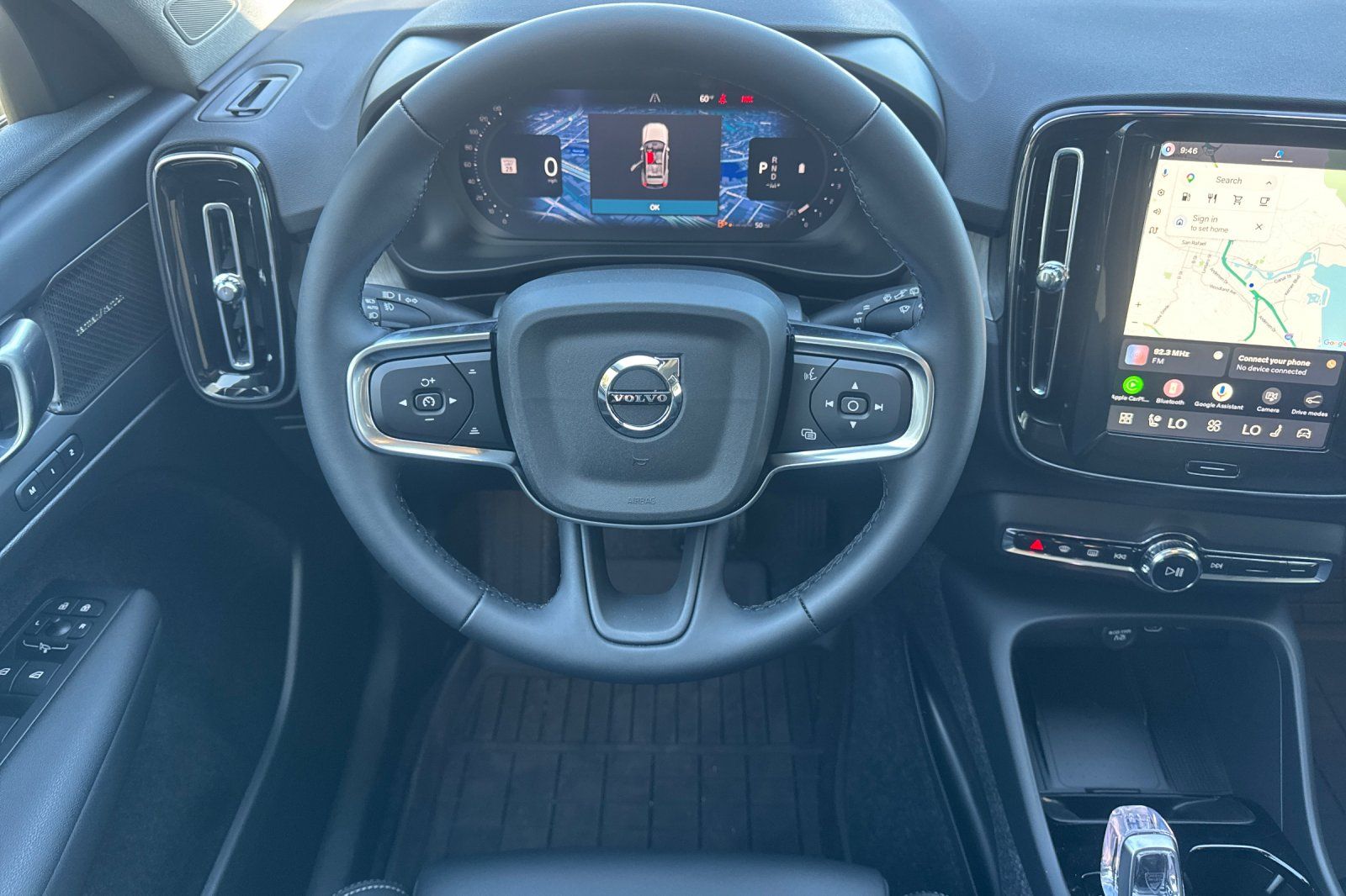 2026 Volvo XC40 Ultra - Photo 16