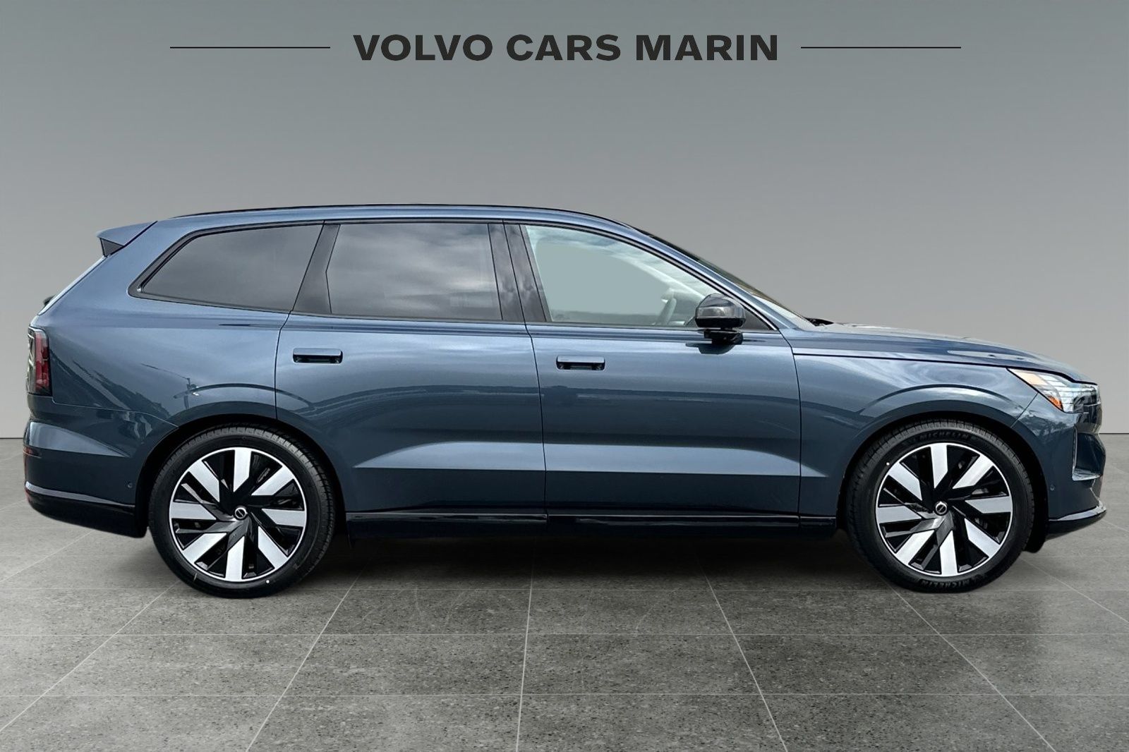 2025 Volvo EX90 Ultra - Photo 8