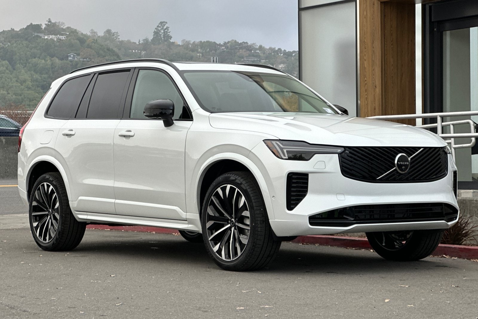 2026 Volvo XC90 Ultra - Photo 9