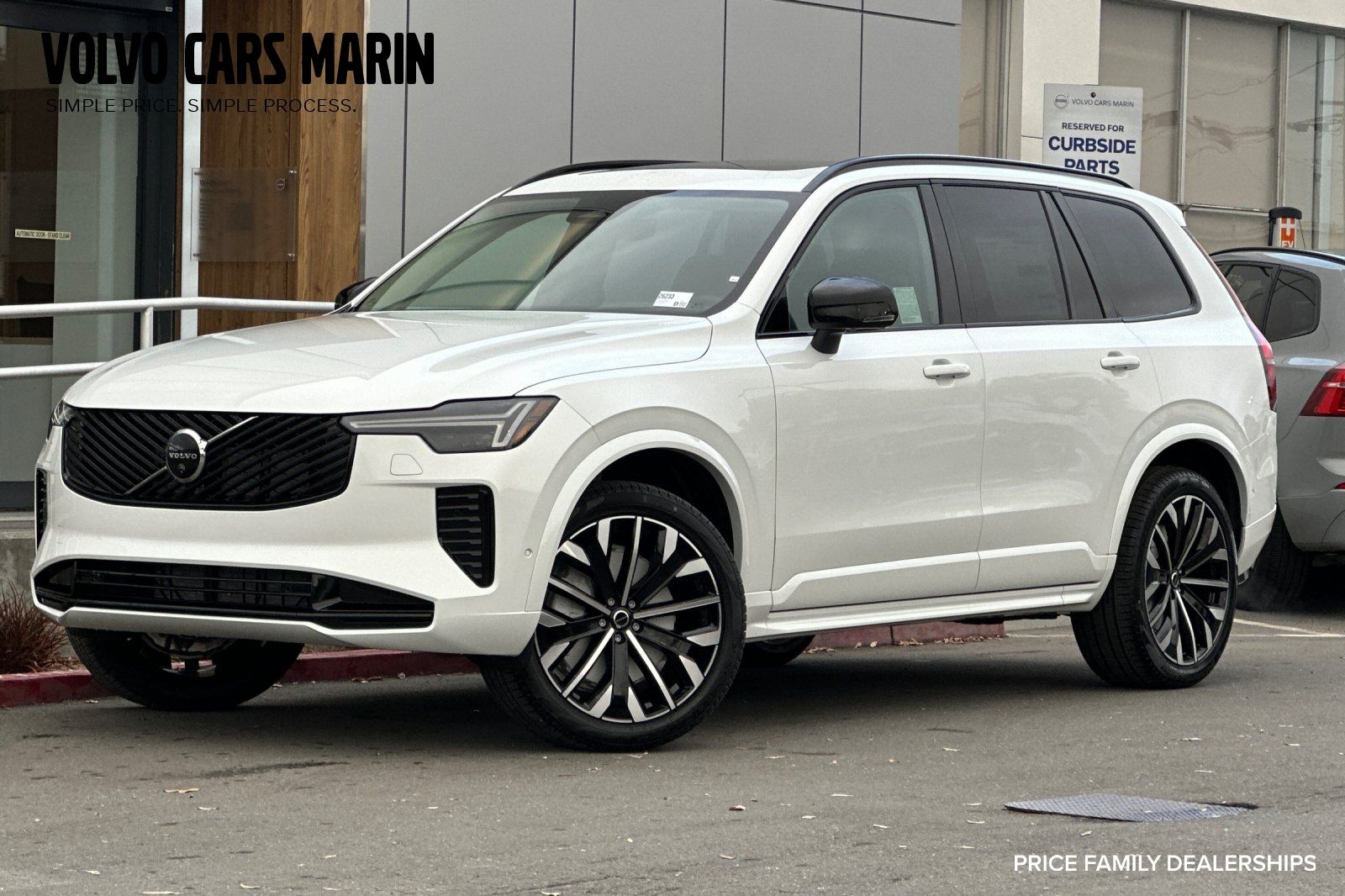 2026 Volvo XC90 B6 Ultra Dark 7-Seater 4WD's photo