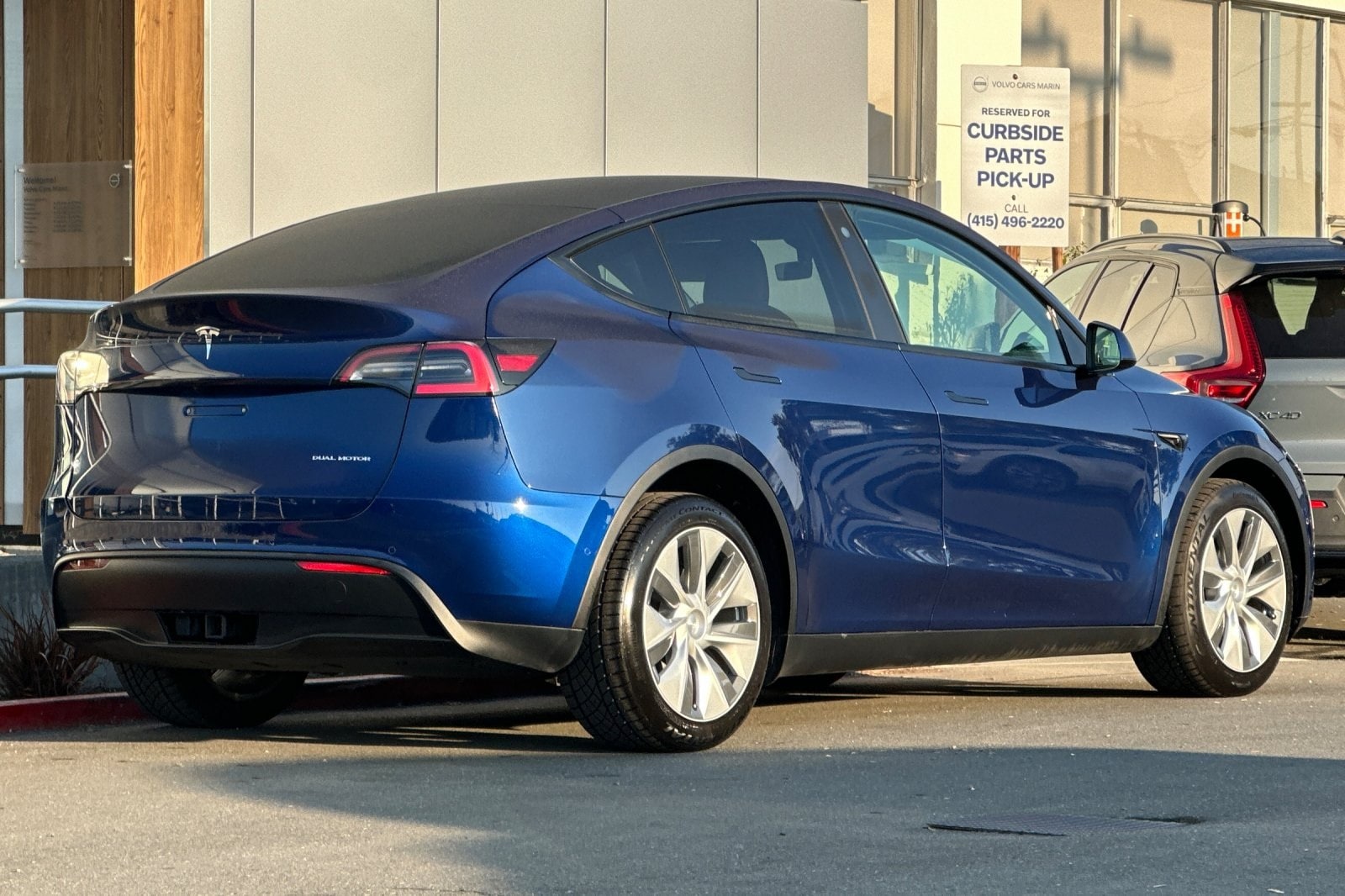 Used 2021 Tesla Model Y Long Range with VIN 5YJYGDEE0MF138073 for sale in San Rafael, CA