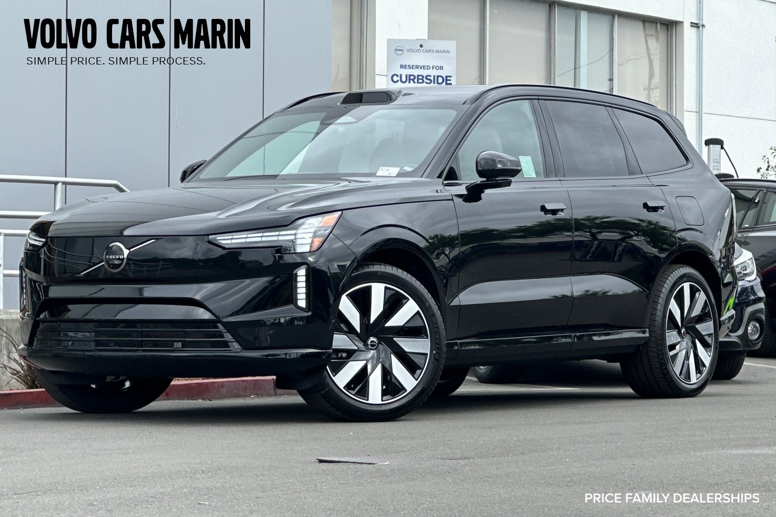 2025 Volvo EX90 Ultra's photo