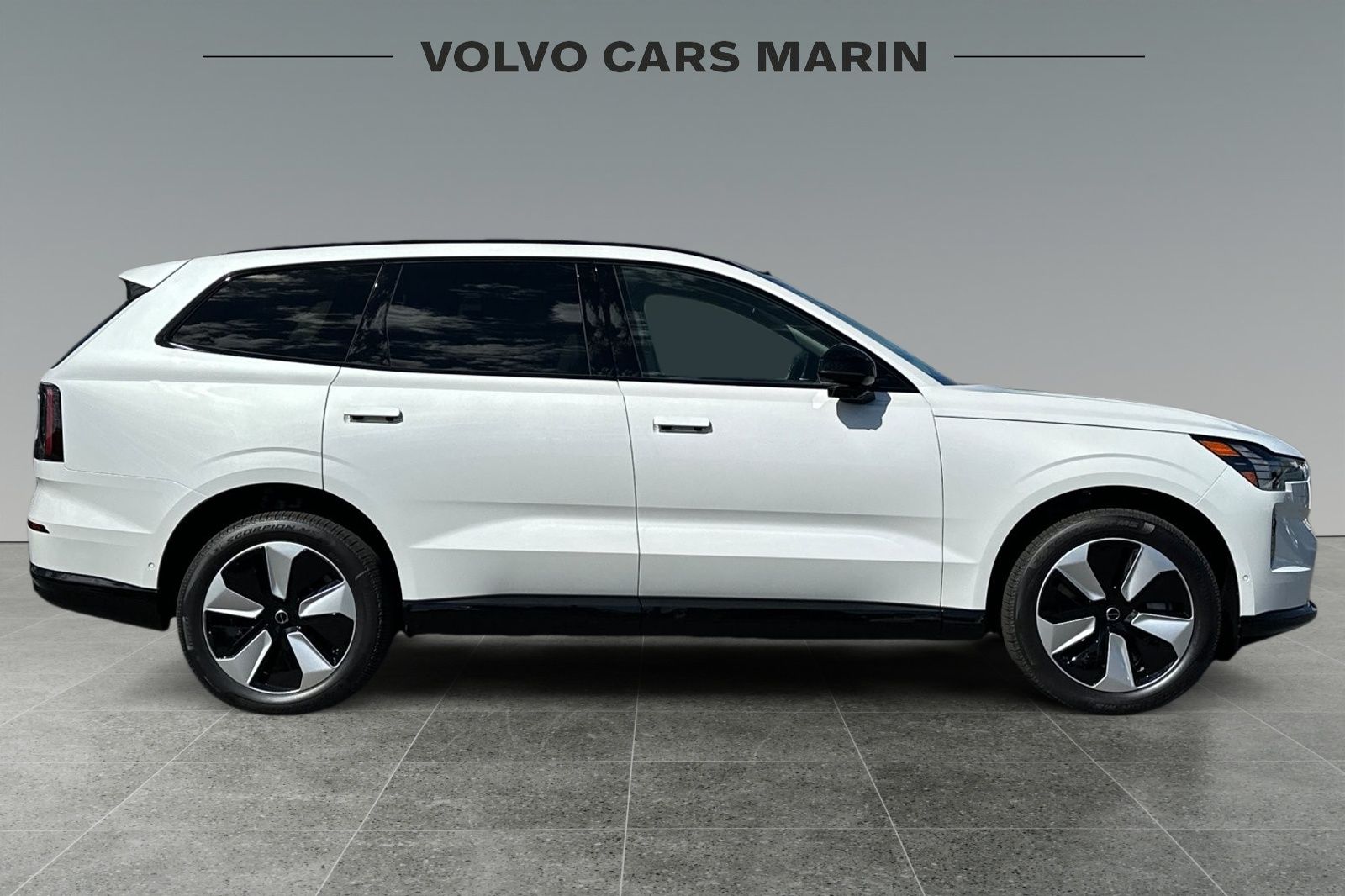 2025 Volvo EX90 Plus - Photo 8