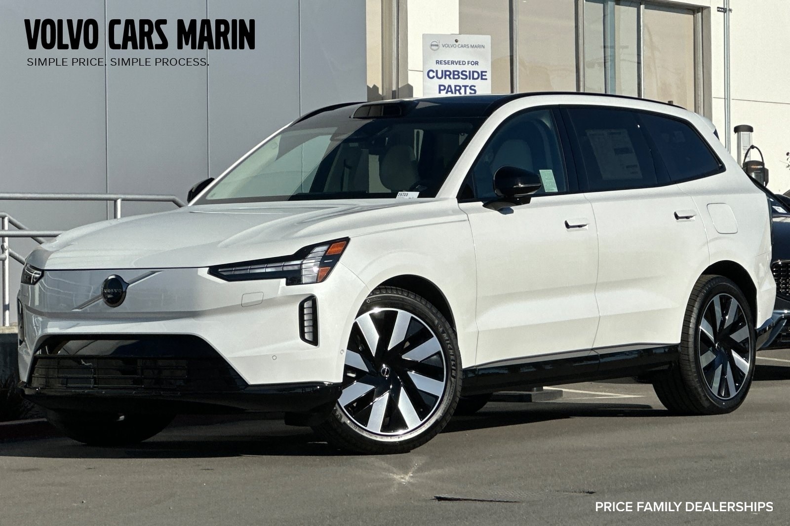 2025 Volvo EX90 Ultra's photo