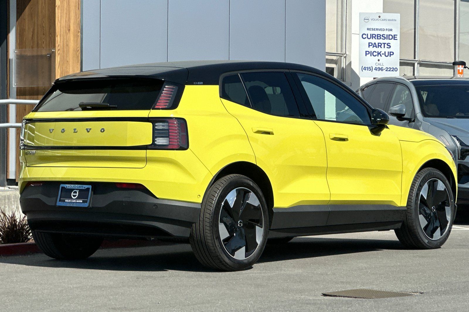 Used 2025 Volvo EX30 Ultra with VIN YV4EK3ZL1SS128458 for sale in San Rafael, CA