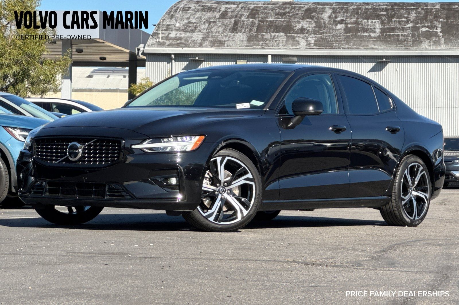 2025 Volvo S60 B5 Plus Dark AWD's photo
