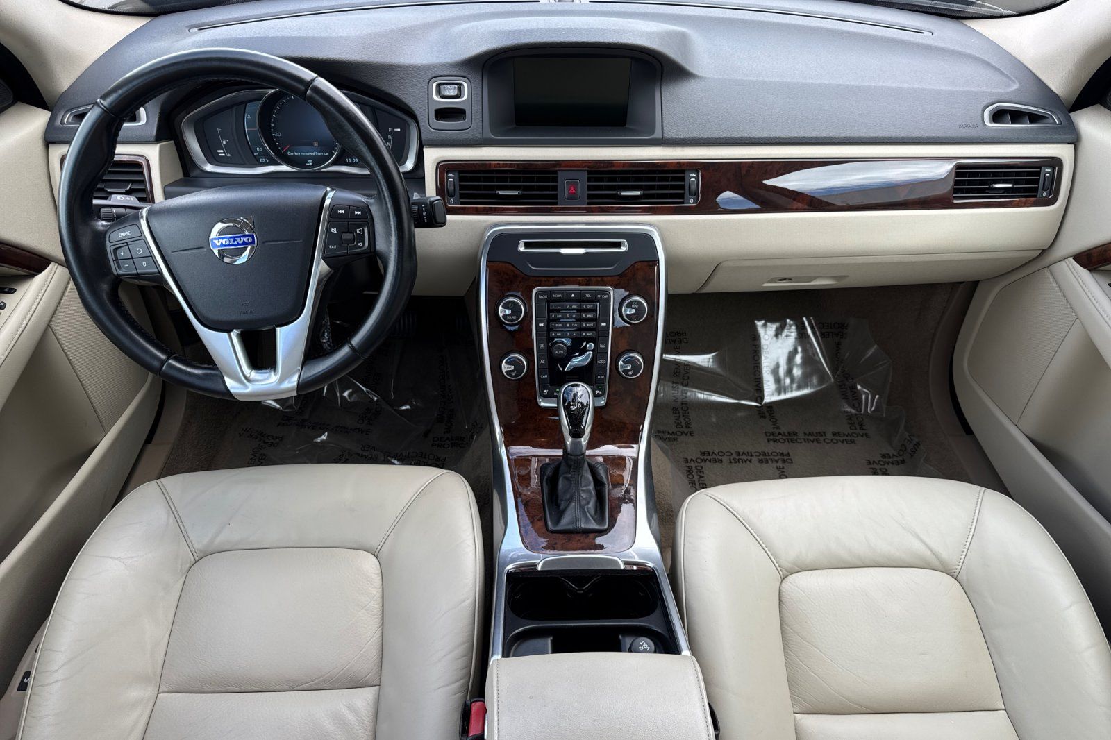2015 Volvo S80 T5 Drive-E Premier Plus photo 2