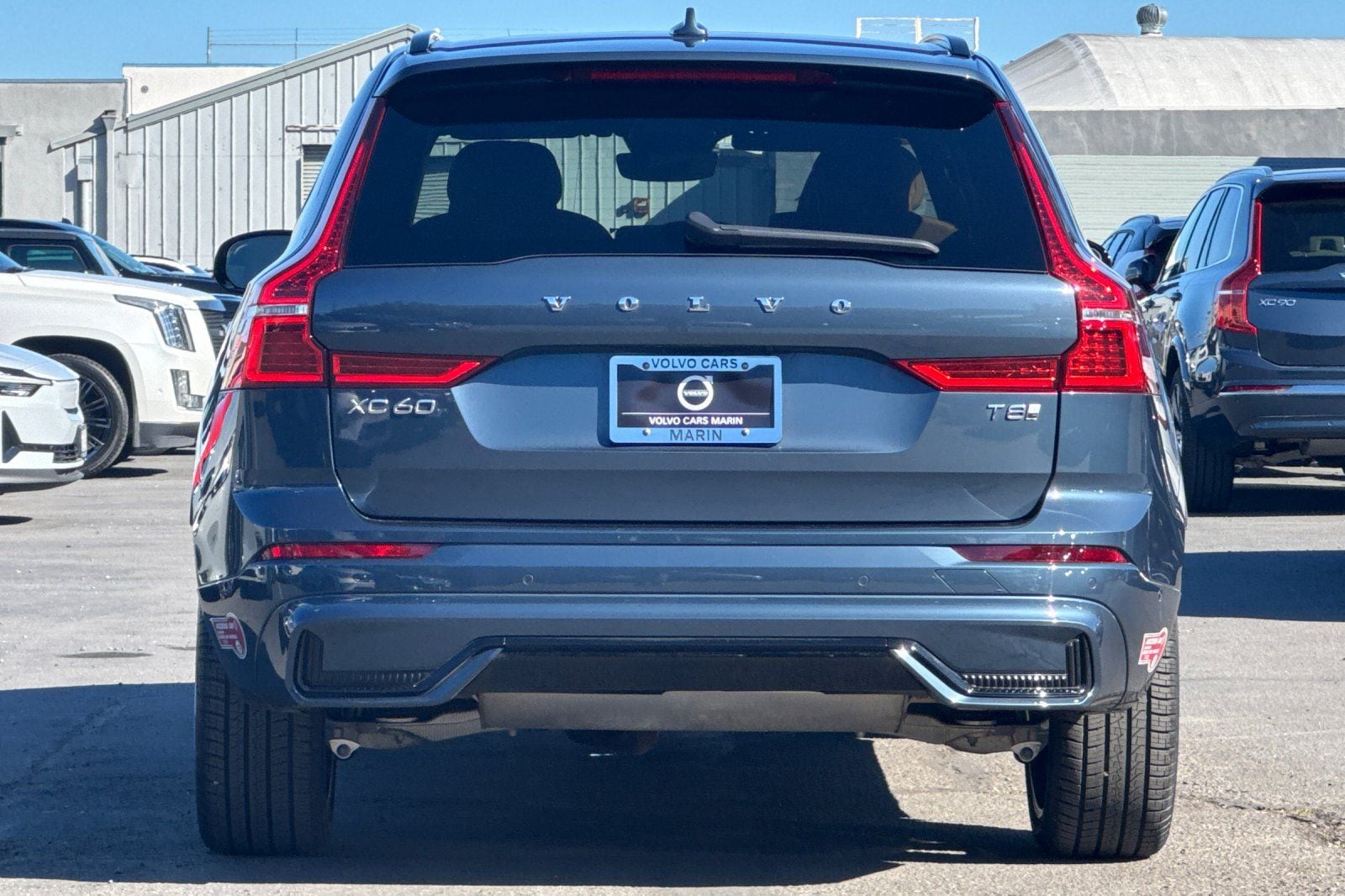 2025 Volvo XC60 plug-in hybrid T8 Ultra photo 3