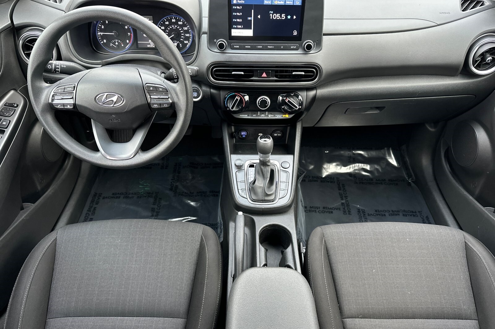 2023 Hyundai Kona SEL photo 3