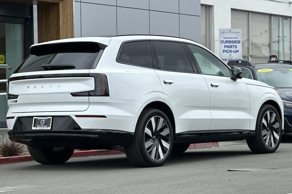 New 2025 Volvo EX90 Twin Motor Ultra 7-Seater SUV