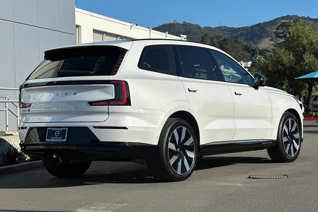 New 2025 Volvo EX90 Twin Motor Ultra 7-Seater SUV