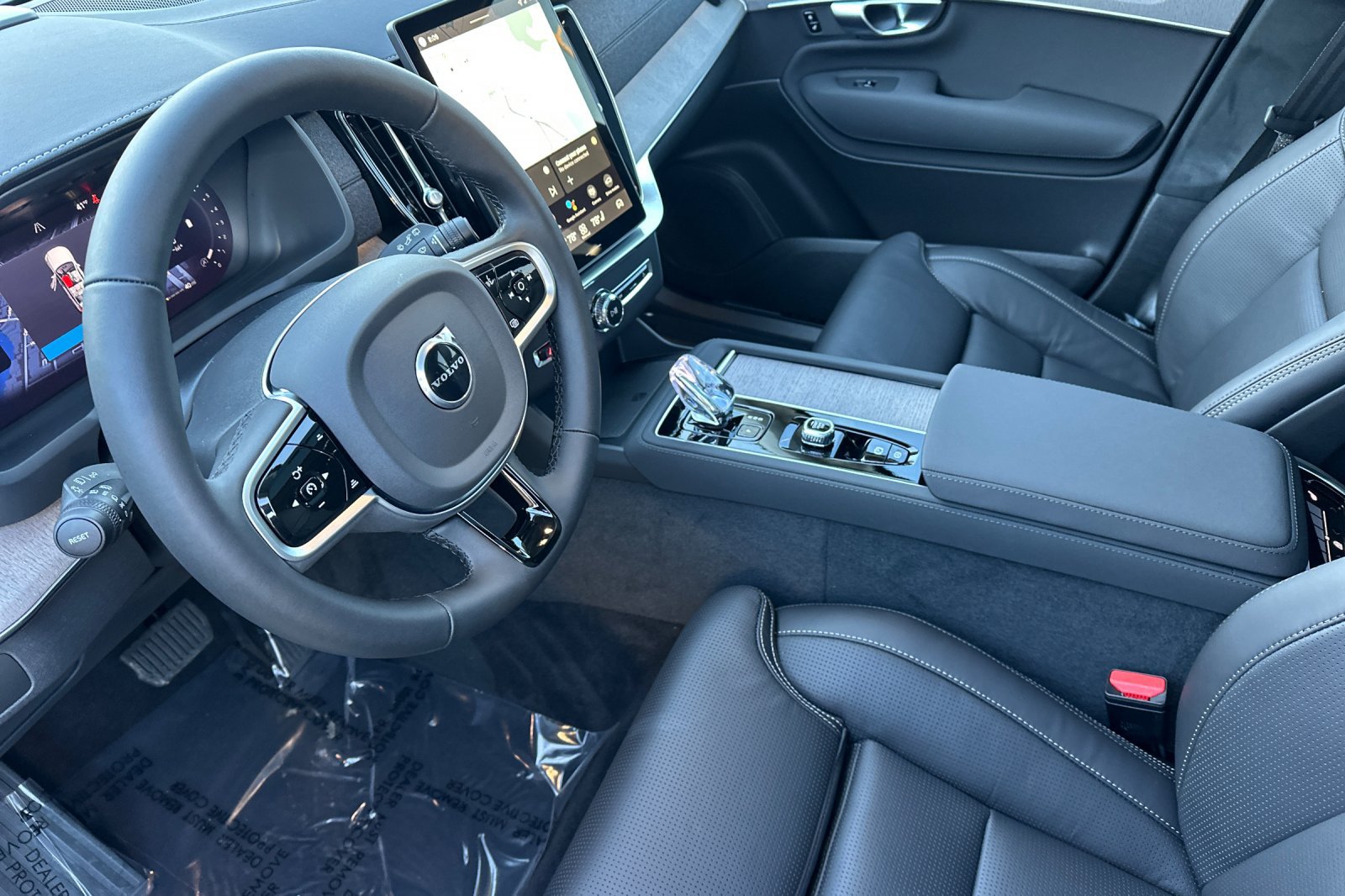 2026 Volvo XC90 Ultra - Photo 13