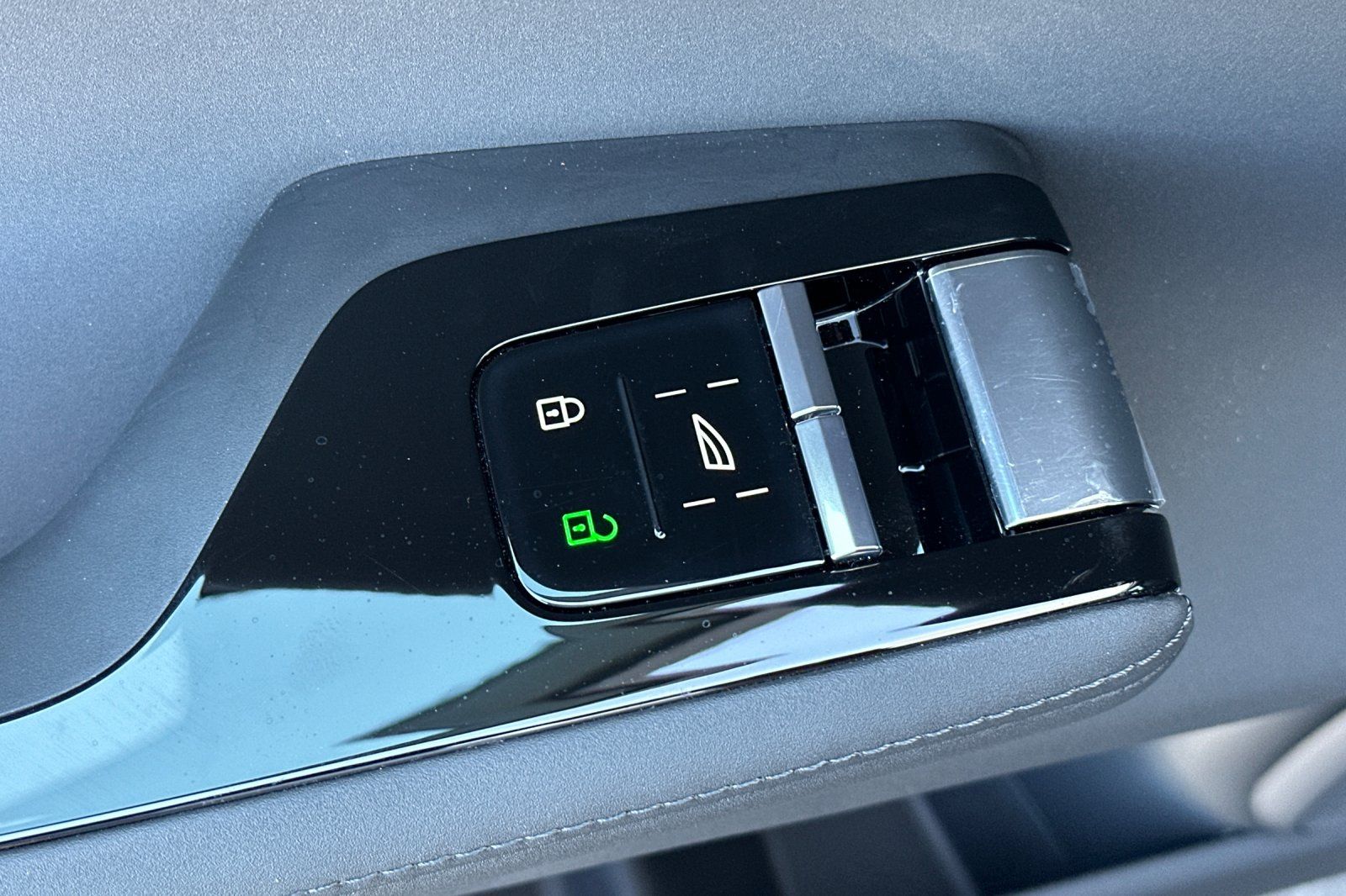 2025 Polestar 3 - Photo 15
