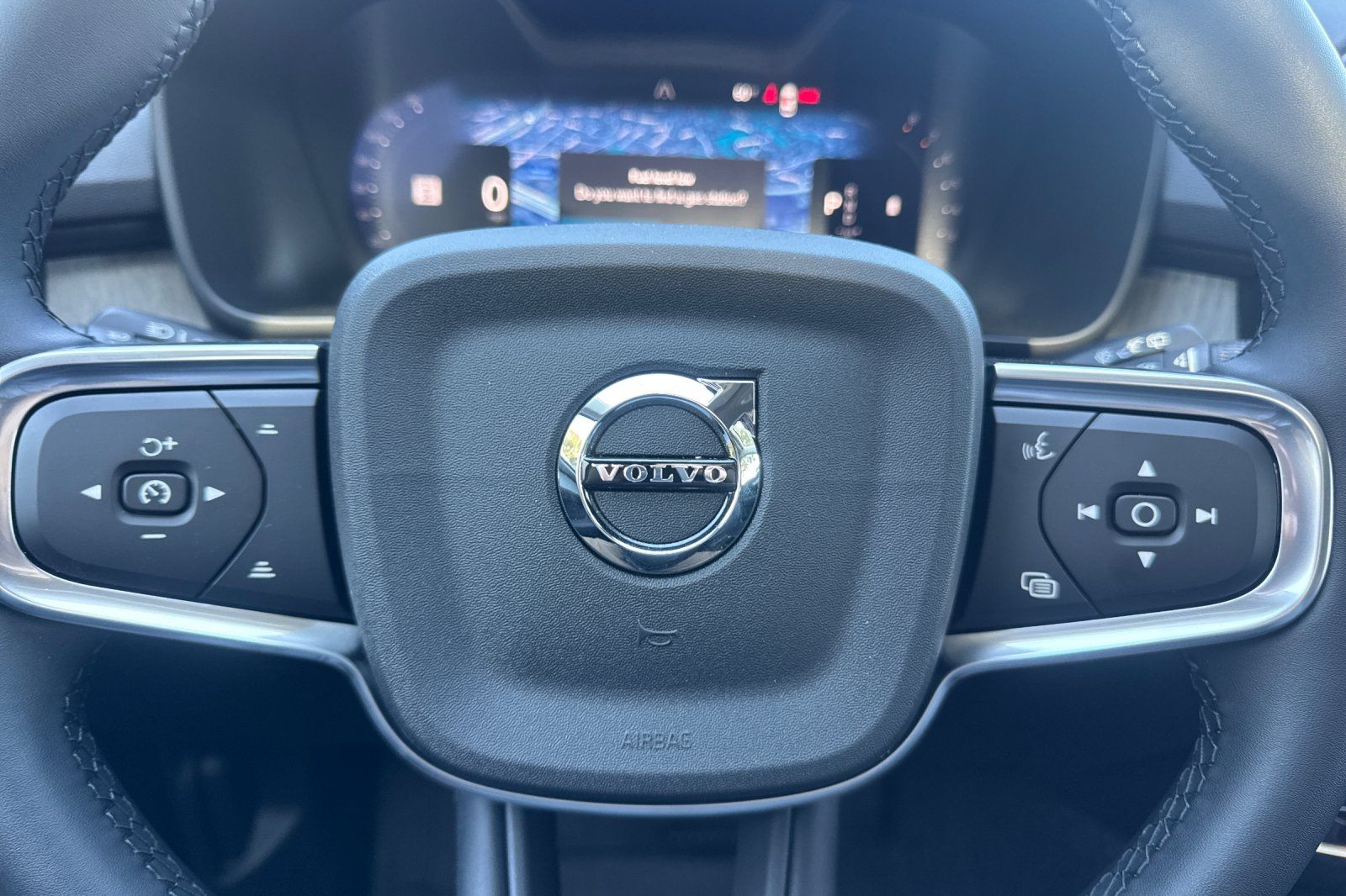 2026 Volvo XC40 Ultra - Photo 26