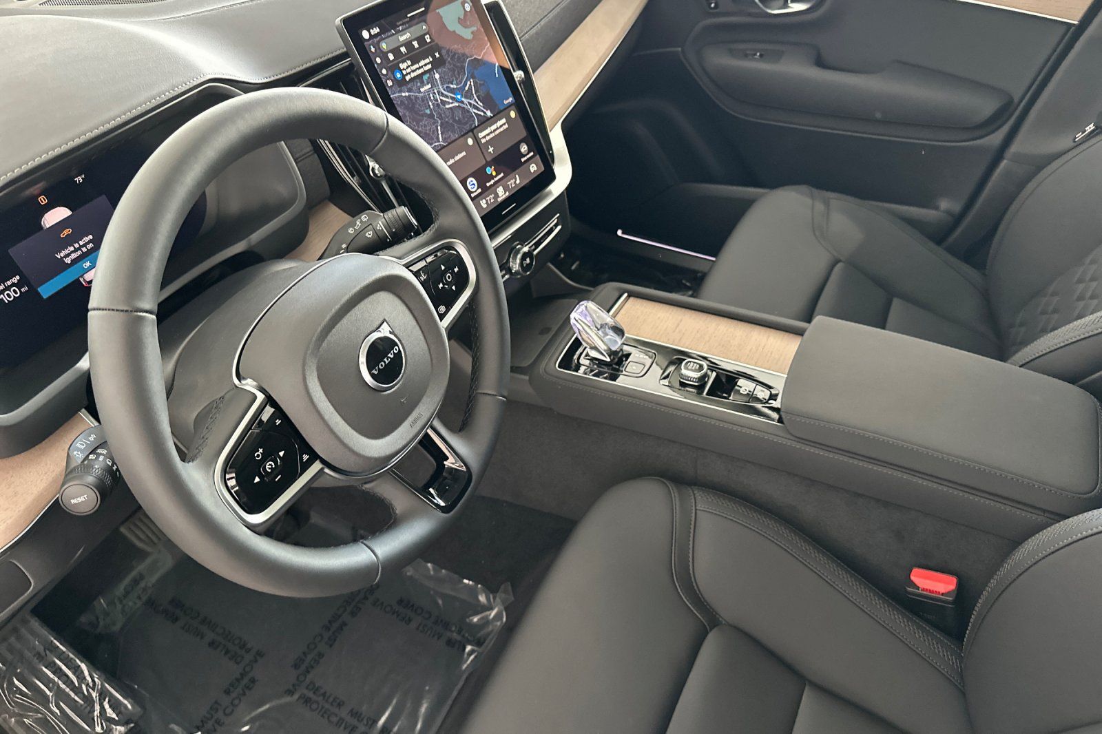 2026 Volvo XC90 Plus - Photo 13