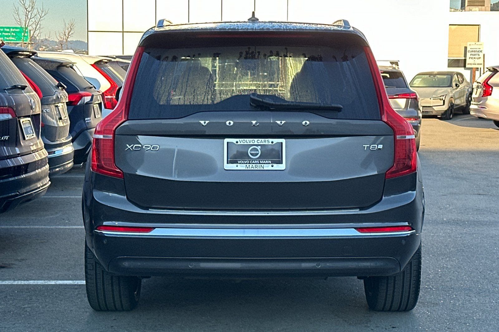 2025 Volvo XC90 plug-in hybrid T8 Core 7-Seater photo 6