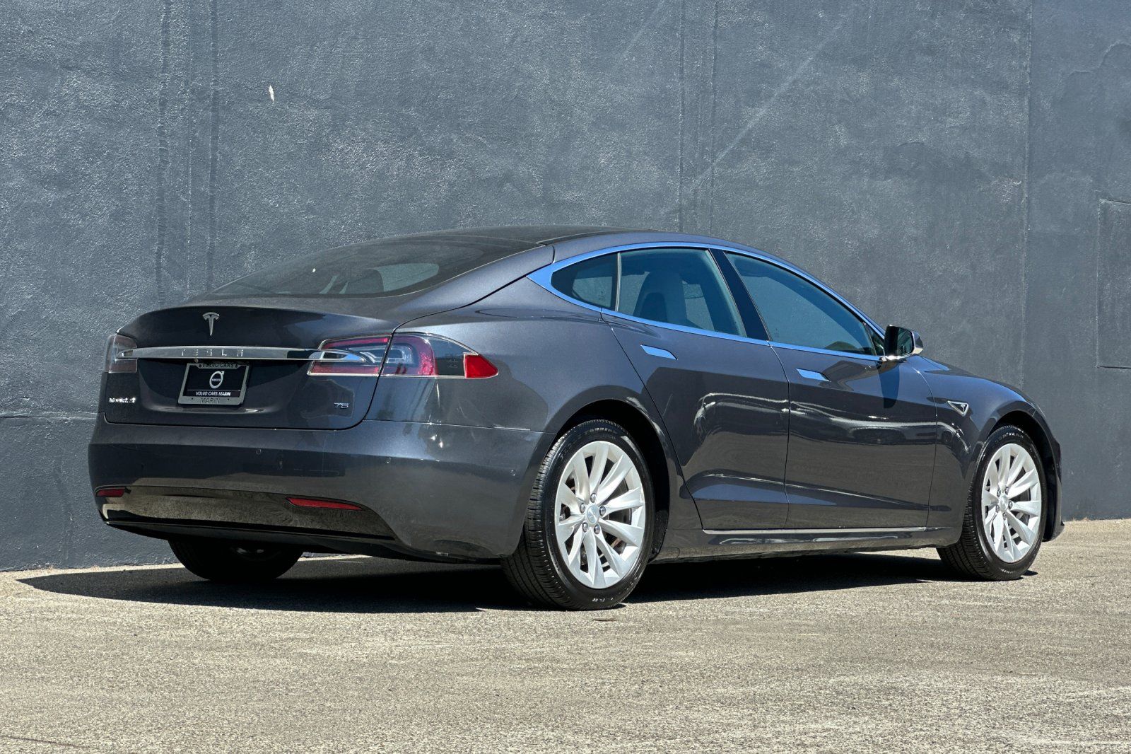 Used 2016 Tesla Model S 70 with VIN 5YJSA1E12GF155013 for sale in San Rafael, CA