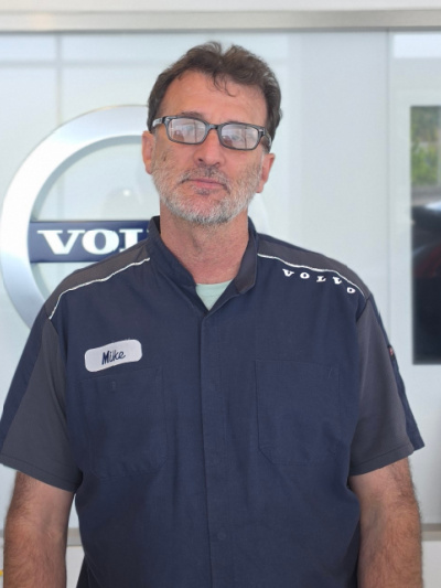 Staff member Mike Litolf from bf628a6ddb05