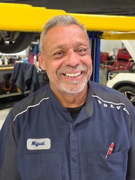 Staff member Miguel Mendoza from bf628a6ddb05
