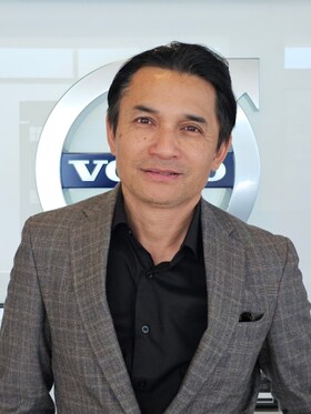 Staff member Dara Sok from bf628a6ddb05