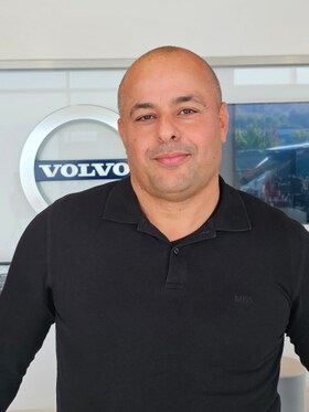 Staff member Elyes Chebbi from 42c57a262fdd