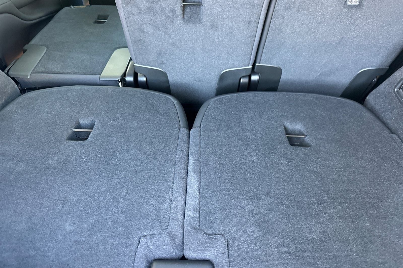 2025 Volvo EX90 Ultra - Photo 18