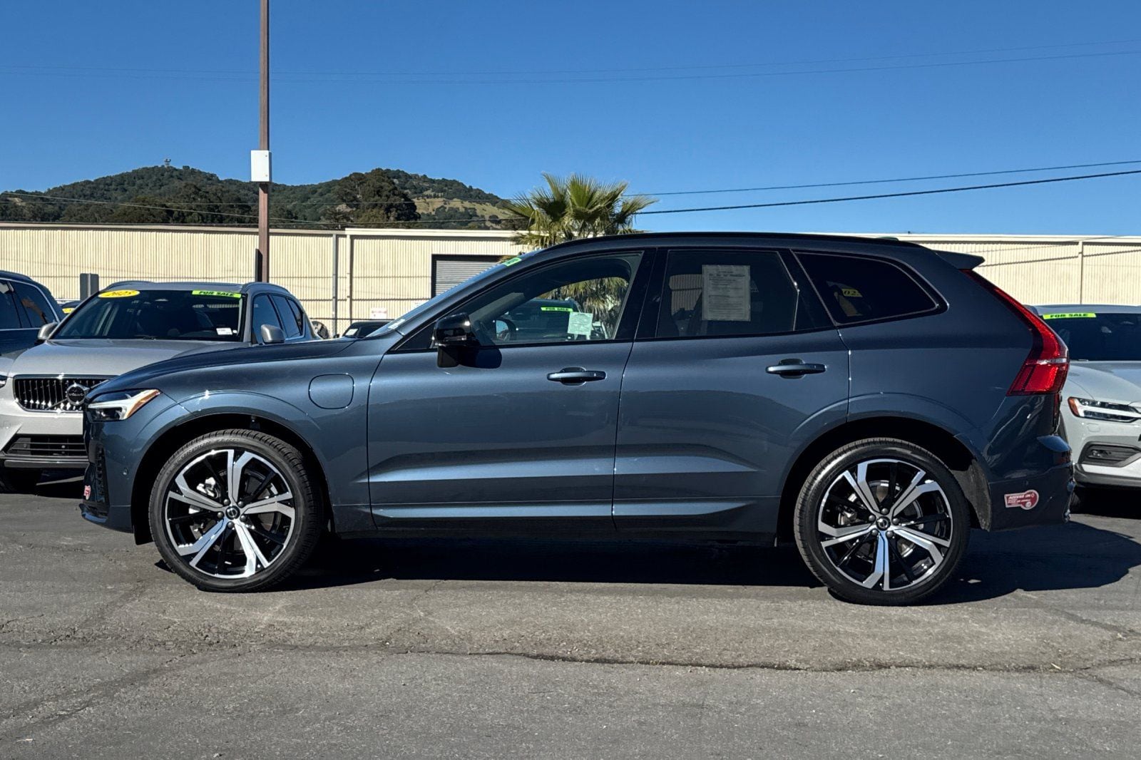 2025 Volvo XC60 plug-in hybrid T8 Ultra photo 5